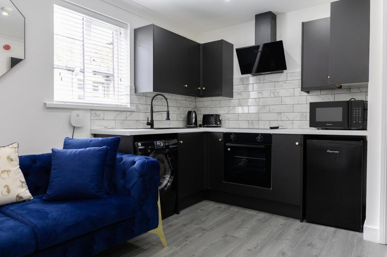 Chic Urban 2 Bedroom Apartments Кардифф Экстерьер фото